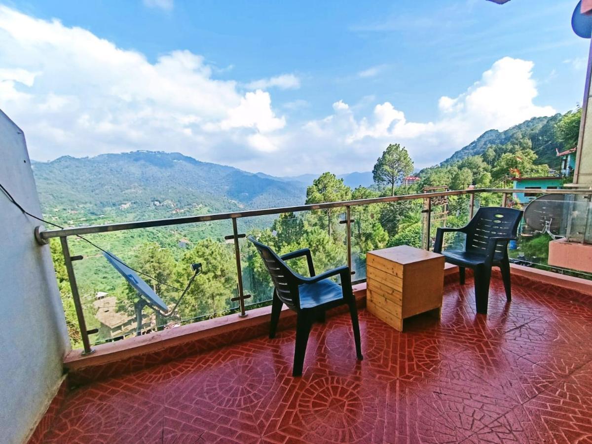 The Pine Cove I Serviced Apts I Pvt Balcony I Peacefull Area I Family Accomodation I Kasauli I By Exotic Stays Exterior photo